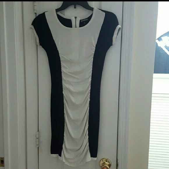 Express Ruched Bodycon Dress - Picture 5 of 5